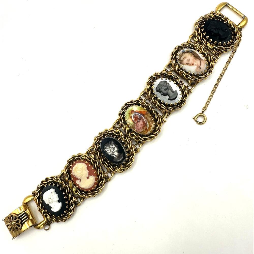 Vintage Victorian Revival gold tone 7 intaglio cameos portraits panel bracelet - Picture 3 of 9